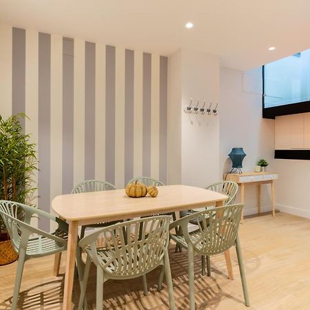 Santa Barbara Central Suites, Sevilla Extérieur photo