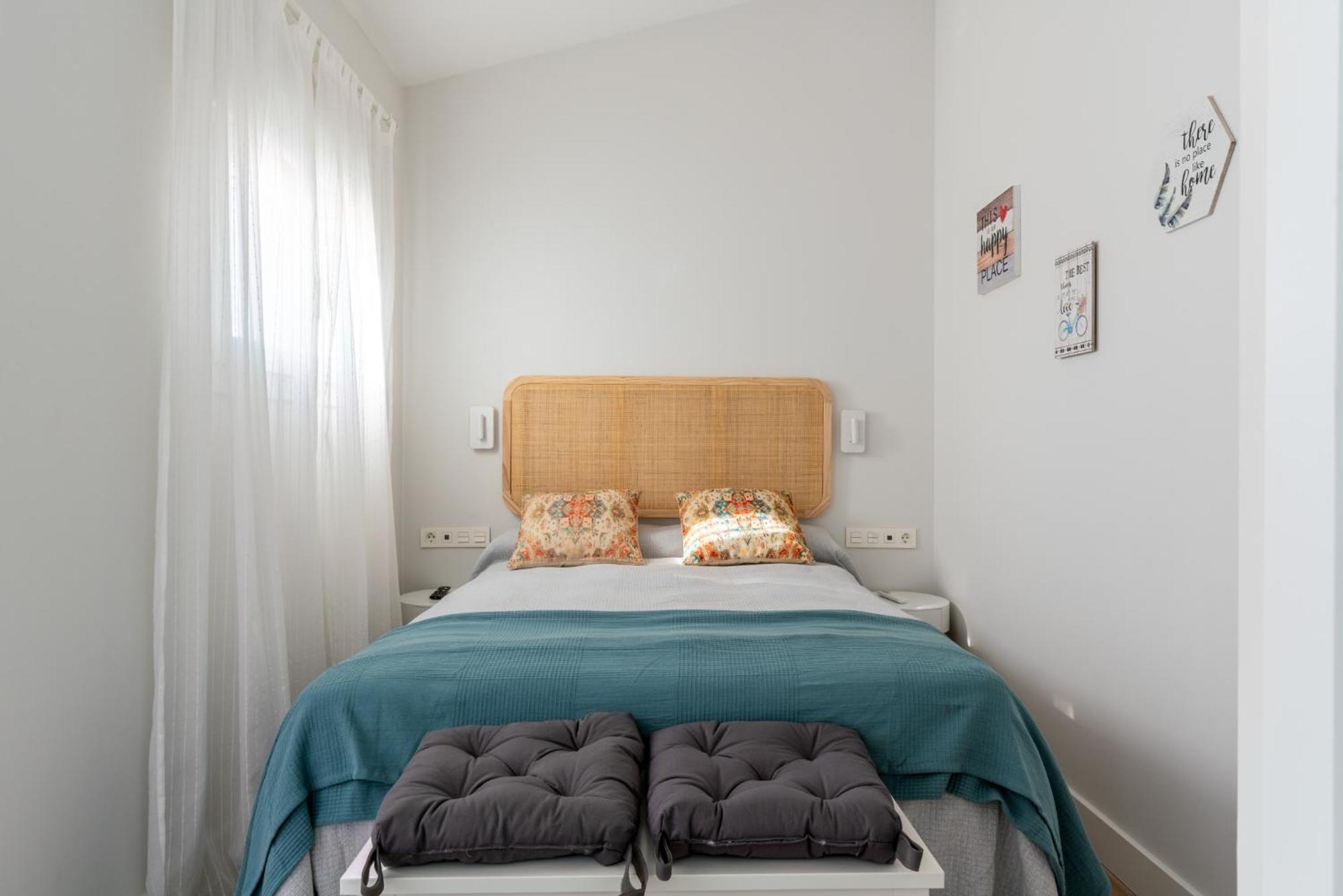 Santa Barbara Central Suites, Sevilla Extérieur photo